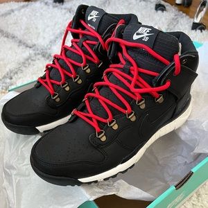 Nike SB dunk high boot. Size 10. New with box.